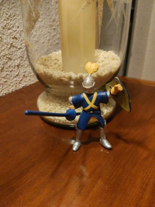 Figura caballero medieval con caballo