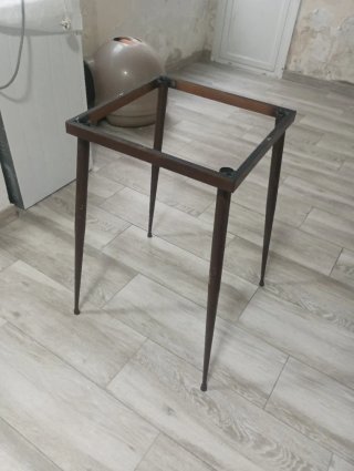 Mesa redonda retro madera y metal