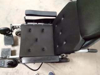 Silla de ruedas eléctrica poco uso