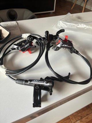 Frenos Shimano XT BR-M8120 4 pistones Hidráulicos