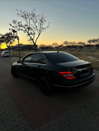 Mercedes-Benz Clase C 2011