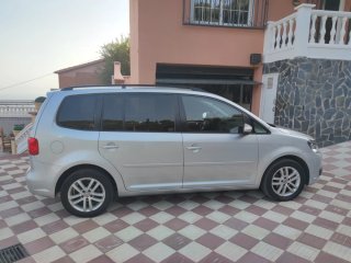 Volkswagen Touran 2011