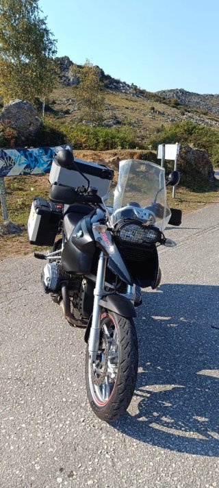 BMW R1200GS Negra y Plata