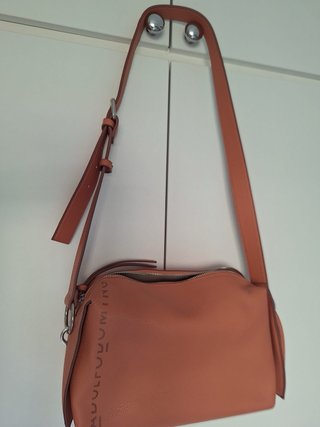 Bolso Adolfo Domínguez color maquillaje