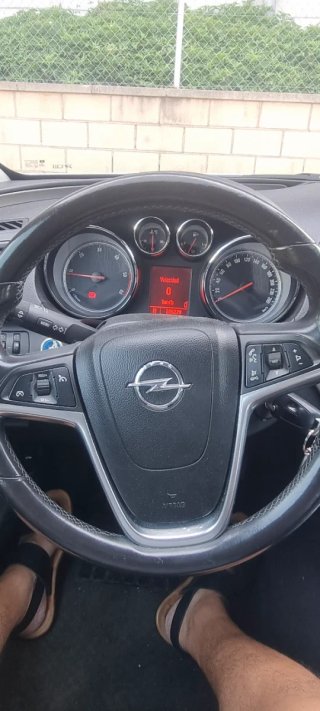 Opel Insignia 2011