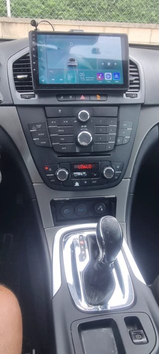 Opel Insignia 2011