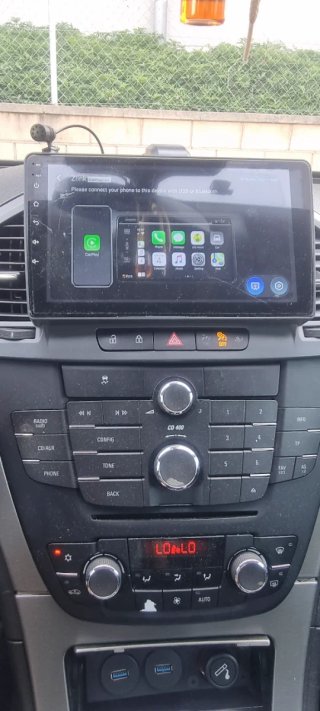 Opel Insignia 2011