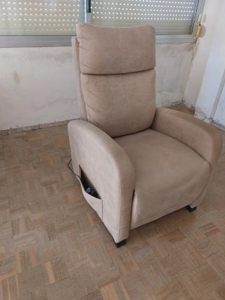 Sillón eléctrico beige tela/ante