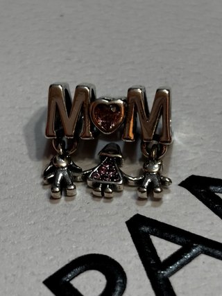 Conjunto Pandora Mom Pulsera y Abalorios