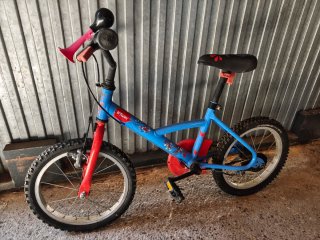 Bicicleta Infantil Decathlon Azul y Rojo