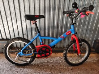 Bicicleta Infantil Decathlon Azul y Rojo