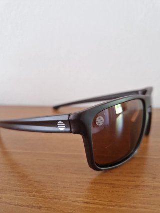 Occhiali da sole West unisex nuovi