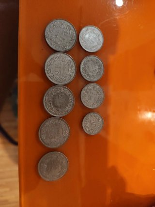 9Monedas Francos Suizos