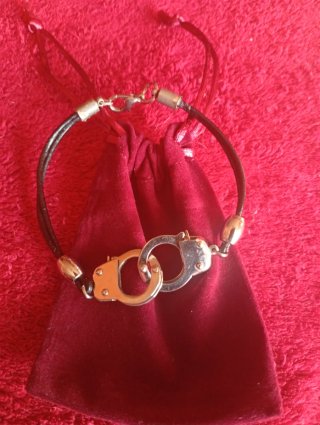 Pulsera estilo esposas cuero y plata
