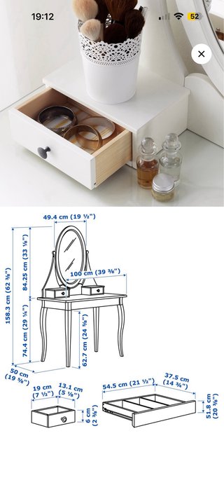 Tocador blanco Ikea con 3 cajones y tiradores