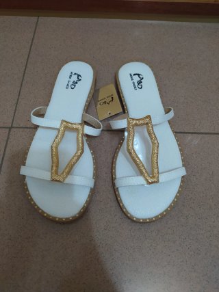 Sandalias pala planas blancas talla 40