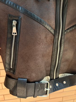 Chaqueta ZARA aviador con pelo marrón y negra