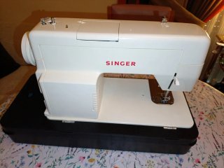 Maquina de coser Singer 2604c