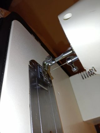 Maquina de coser Singer 2604c