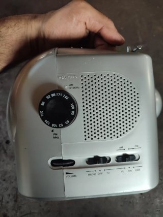 Televisor Radio Portátil Retro Stevenson Plata