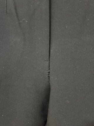 Pantalón de traje negro Mango