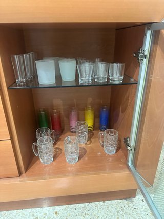 Mueble aparador con Vitrina