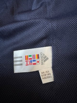 Chaqueta Adidas Azul con Logo Blanco