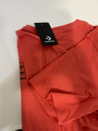 Camiseta Converse Skate Shop & Repairs Roja