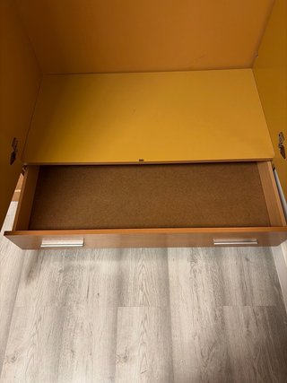 Armario de madera 4 puertas y cajones
