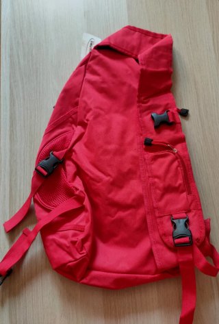 Mochila roja Mapfre sin estrenar