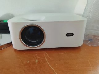 Proyector Wanbo blanco