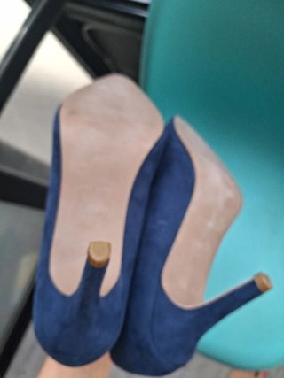 Zapatos de tacón azul para mujer