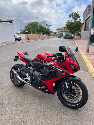 Honda CBR Moto Deportiva Roja y Negra
