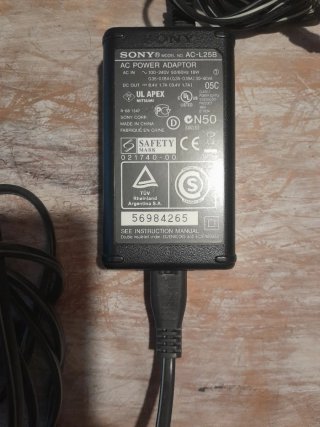 Cargador Sony AC-L25B para videocámara