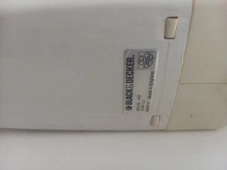 Aspirador de mano recargable Black & Decker HC 115