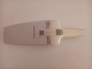 Aspirador de mano recargable Black & Decker HC 115