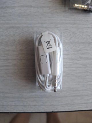 Auriculares Huawei Blancos