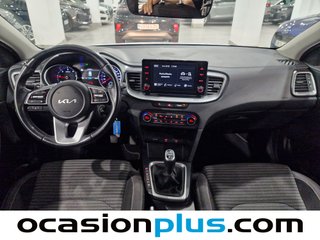 Kia Ceed 1.6 MHEV iMT Drive 100 kW (136 CV)
