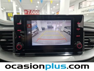 Kia Ceed 1.6 MHEV iMT Drive 100 kW (136 CV)