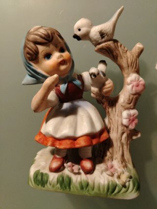 Lotto 3 statuine in ceramica