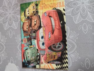 3 Puzzle Cars 2 (total 60 piezas) + regalo gafas