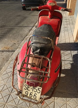 Vespa 160 Roja - Clásica Scooter 1969