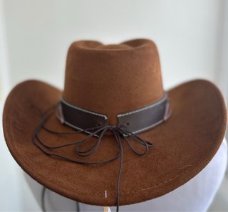 Sombrero Cowboy Marrón con Calavera