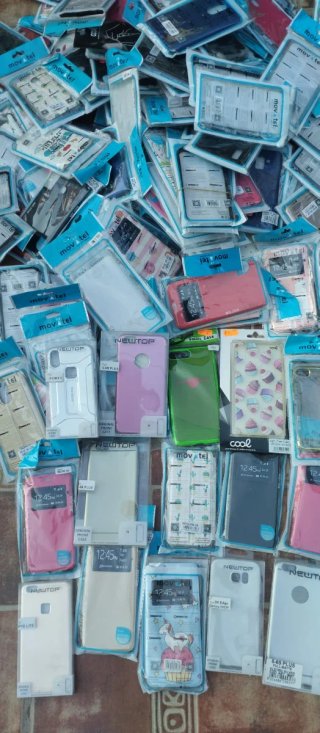 214 Fundas para Móvil Movitel