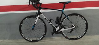 Bicicleta de carbono Scott