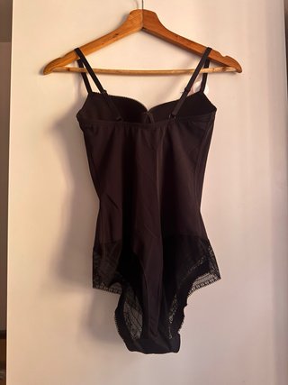 Body Gisela encaje negro 75B