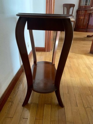 Mesita de noche vintage de madera