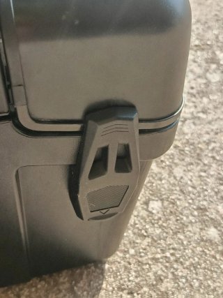 Baúl Givi Trekker 46L