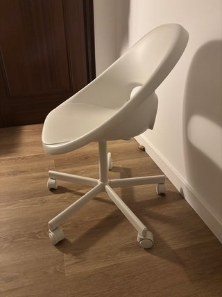 Silla de oficina IKEA blanca LOBERGET / MALSKÄR