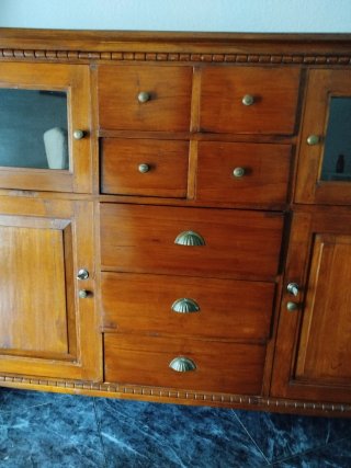 APARADOR DE MADERA MACIZA DE TECA. !UNA GANGA!